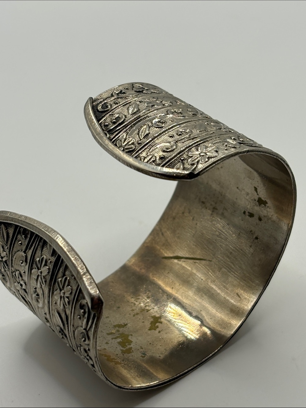 Silver Wide Artisian Floral Wide Cuff Bracelet with Textured Teardrop Accent 8” - Picture 7 of 8